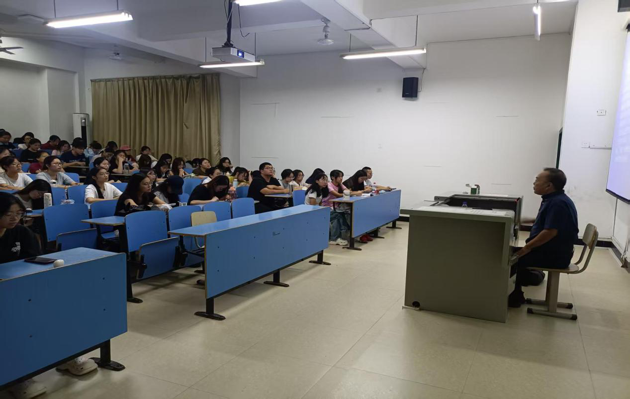 肖瑞峰教授赴宁德师范学院作宋韵文化报告 助力卓越拔尖人才培养