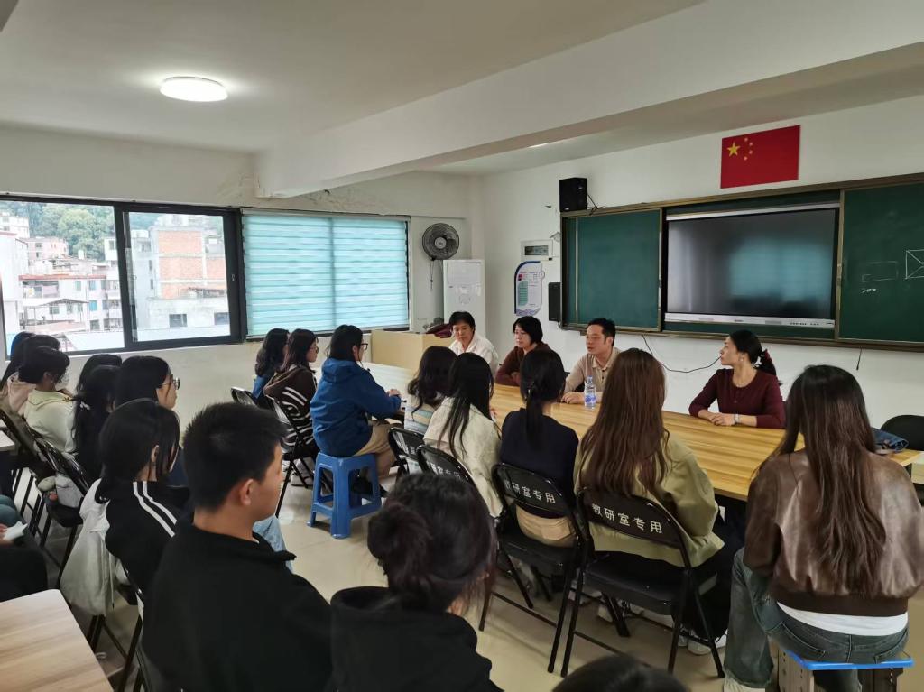 语言文化学院领导走访实习单位暨访企拓岗专项行动