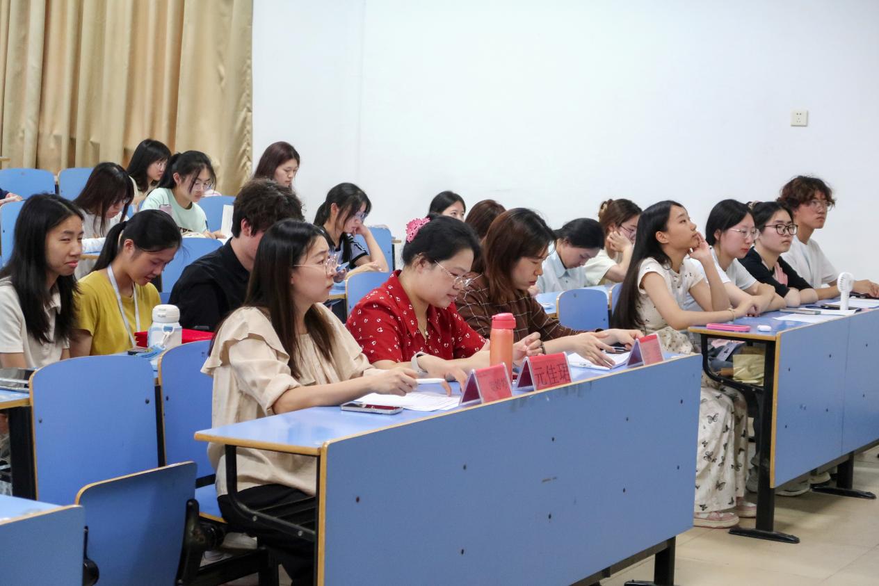 语言文化学院举办第九届十佳团支部中期风采展示会