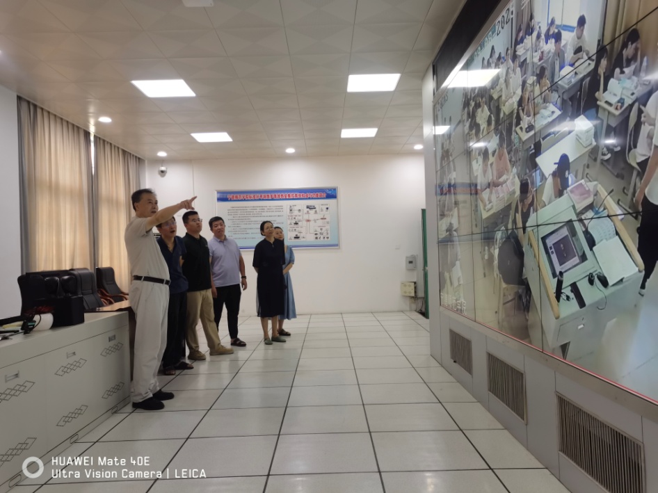 语言文化学院（2025-2026第一学期）督导组开展开学第一课教学督导巡查