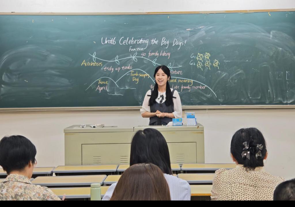 语言文化学院英语系成功举办第十三届宁德师范学院师范生技能大赛(初中英语组)