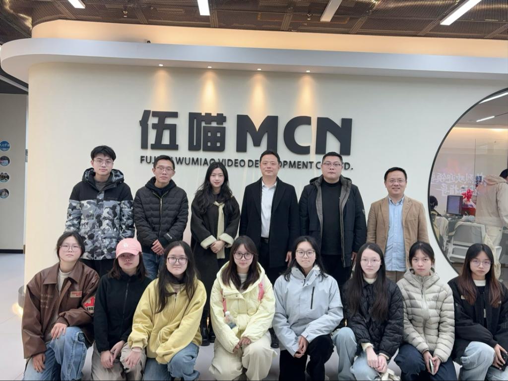 语言文化学院赴“伍喵视频”开展访企拓岗活动